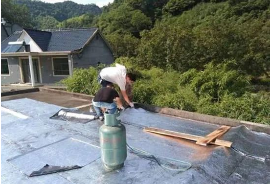 小区楼顶漏水怎么维修?防水补漏的方法有哪些?