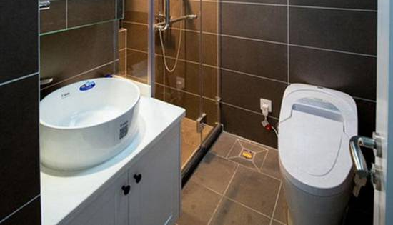 卫生间漏水到楼下有哪些原因?卫生间漏水到楼下怎样维修?
