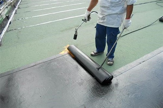 屋顶漏水用什么材料修补较好?教你几个小妙招，这样解决较有效