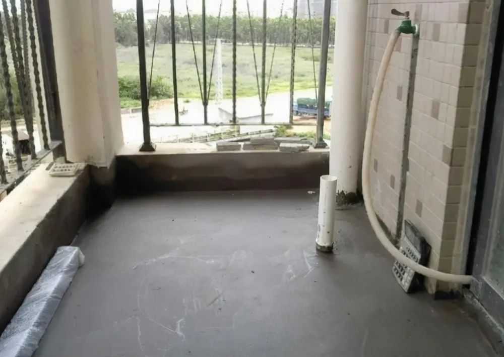 阳台下水管漏水怎么维修？这样做省时省力又有效！