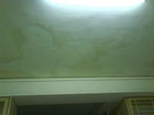 天花板漏水怎么办？了解原因及维修方法，迅速解决问题！
